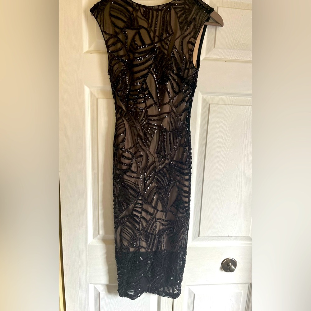 Women black sequin cocktail pencil dress w/ beige underlay, Small.